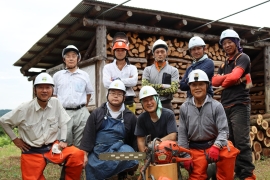 サムネイル:「地域の宝」を磨く。森林（やま）の健全化と地域活性化を両輪で進める挑戦（二ツ井宝の森林（やま）プロジェクト：能代市）